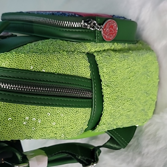 🩷💙Loungefly Mulan Sequins Mini Backpack/Wallet Bundle - Picture 3 of 11